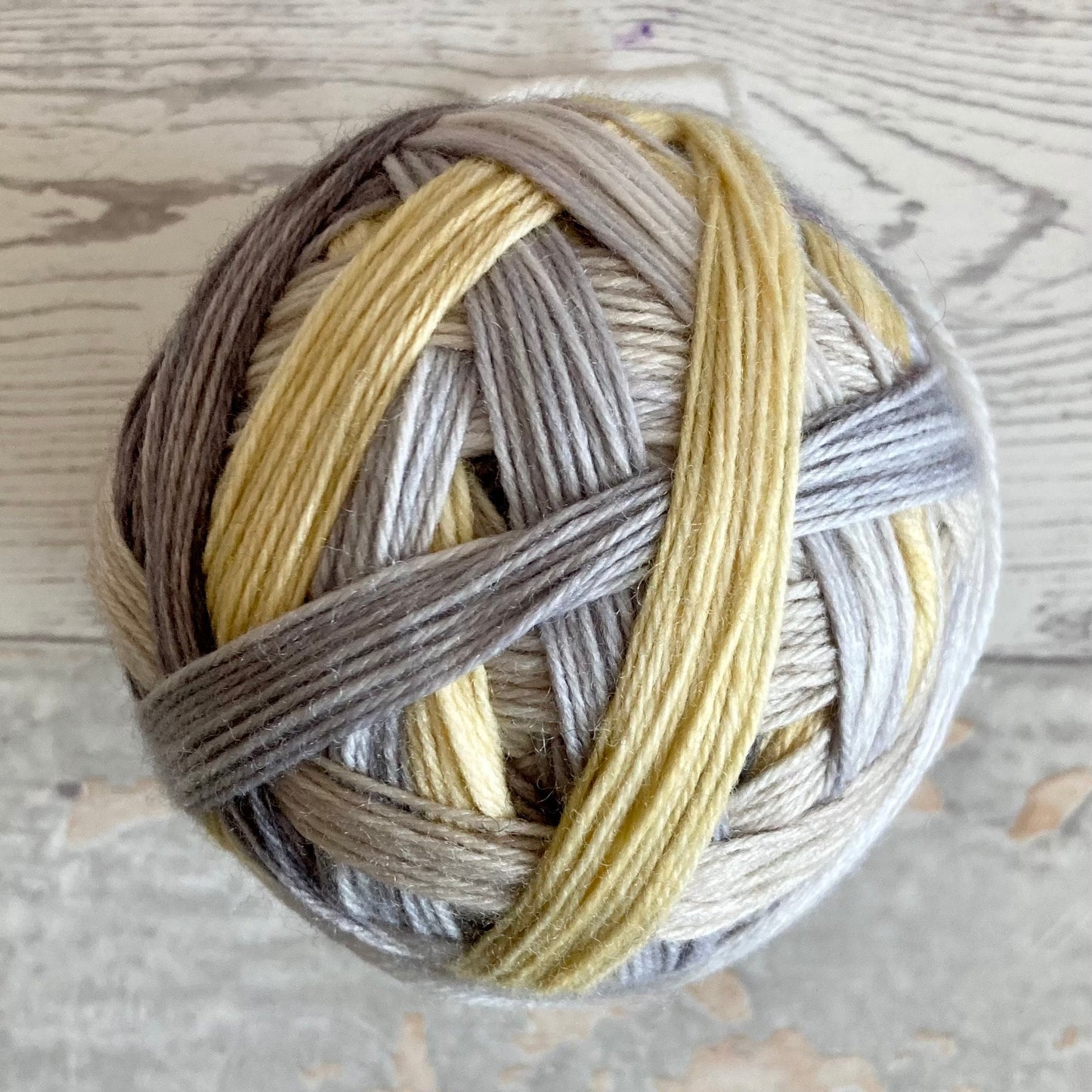 Dreamcatcher, 5 stripes, self-striping sockyarn, handdyed sockyarn, handdyed yarn, handdyed wool