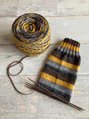 Ollivanders (4 stripes)
