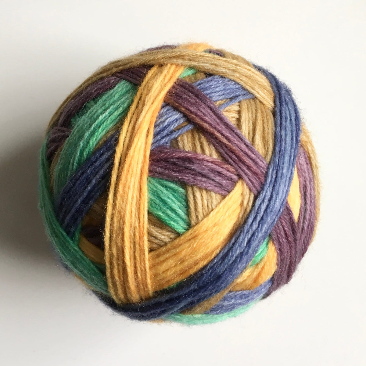 Mysterious, 5 stripes, self-striping sockyarn, handdyed sockyarn, handdyed yarn, handdyed wool